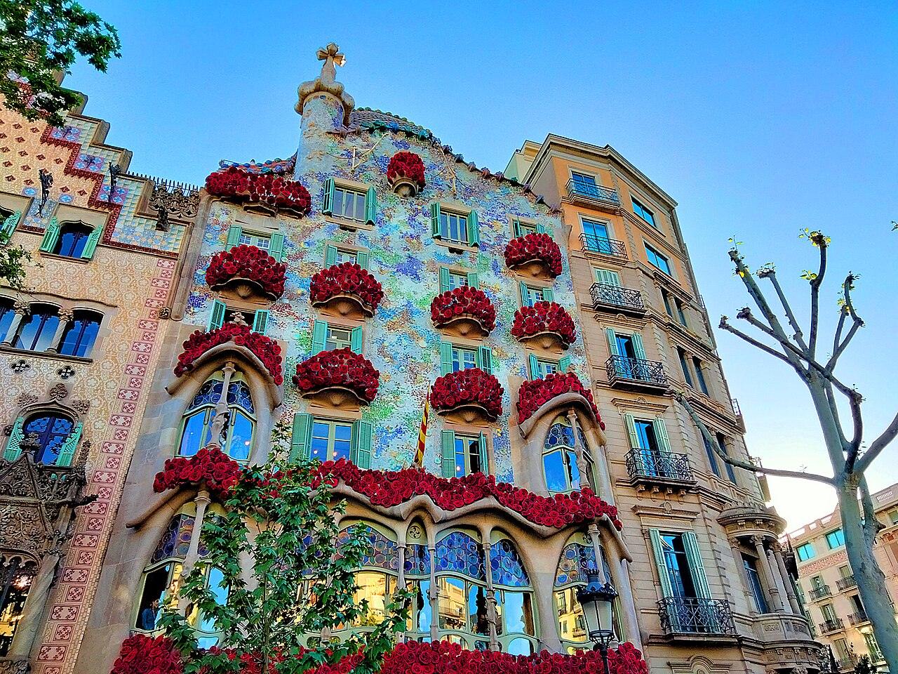 Casa Batlló Meaning: the Dragon and Sant Jordi